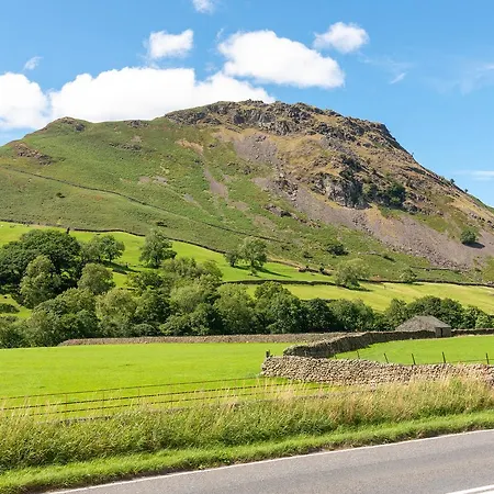 The Traveller's Rest 3*